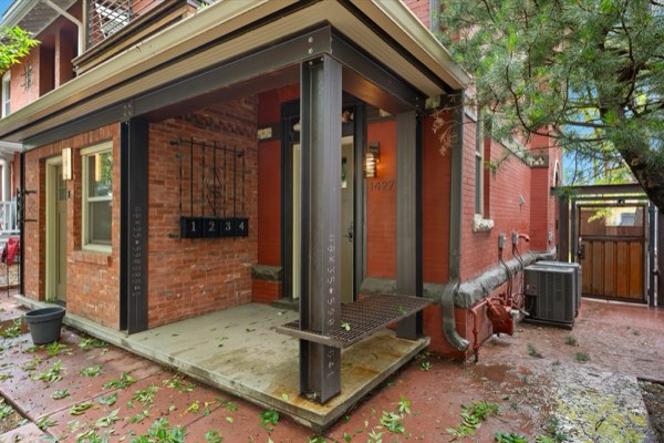 1427 Lafayette St, Unit 3 photo 2