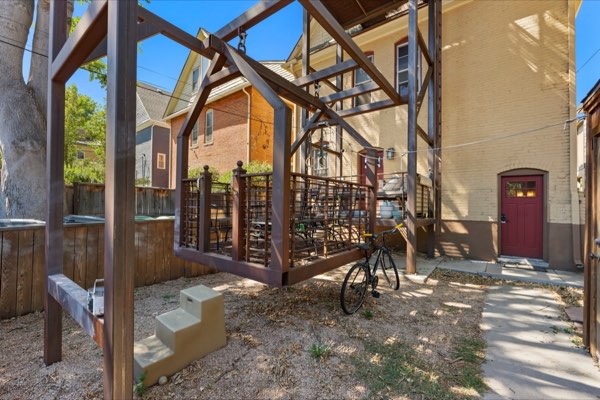 1626 Franklin St, Unit 1 photo 14