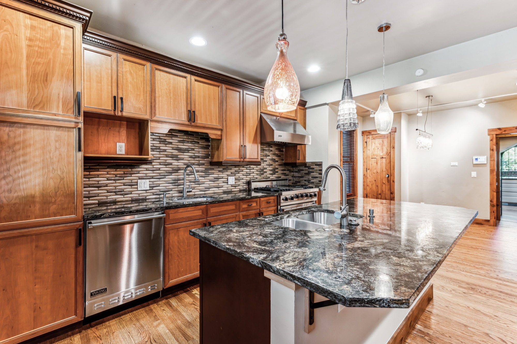 The Kitchen: 1663 Race St