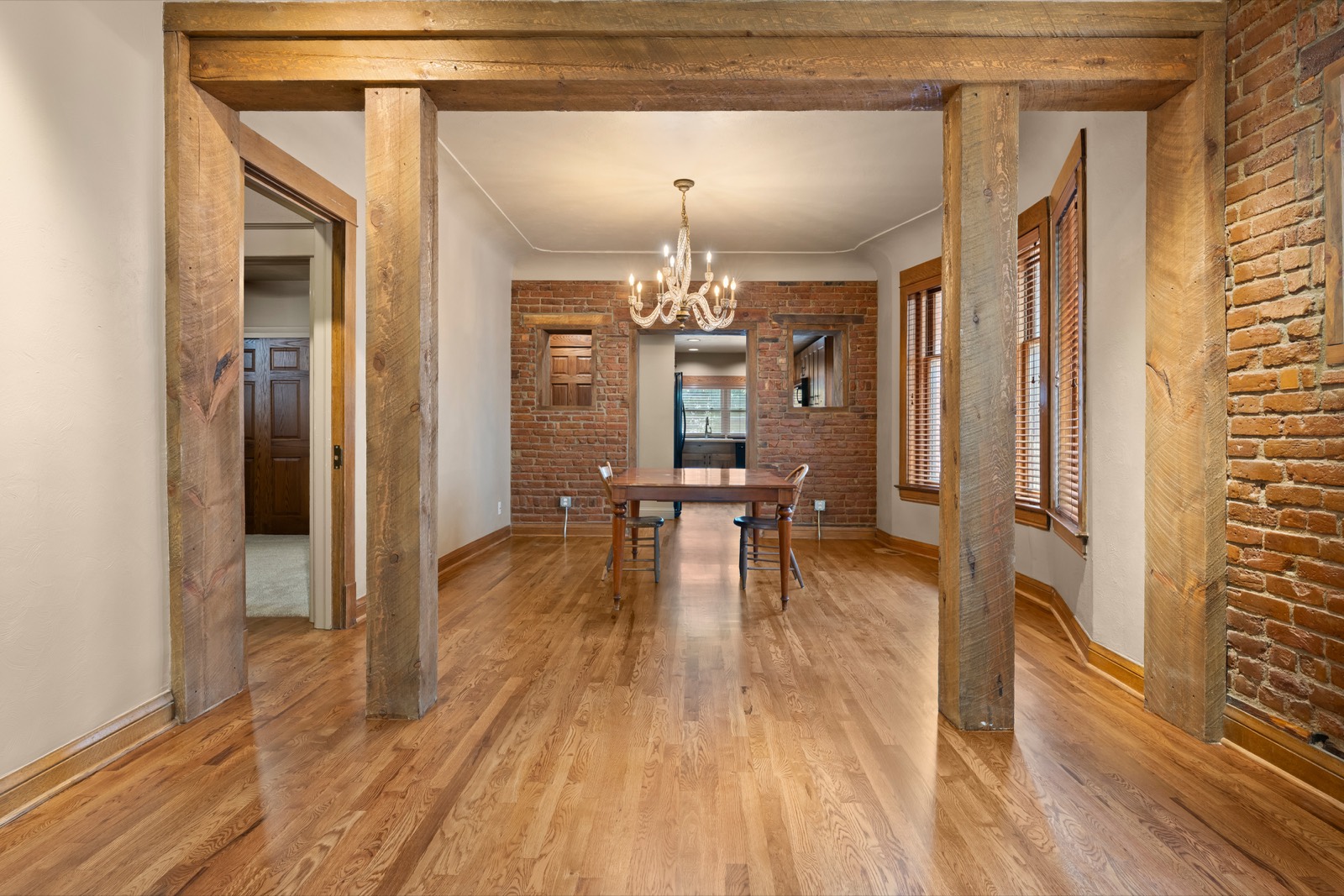 Dining: 1670 Steele St, Unit 1