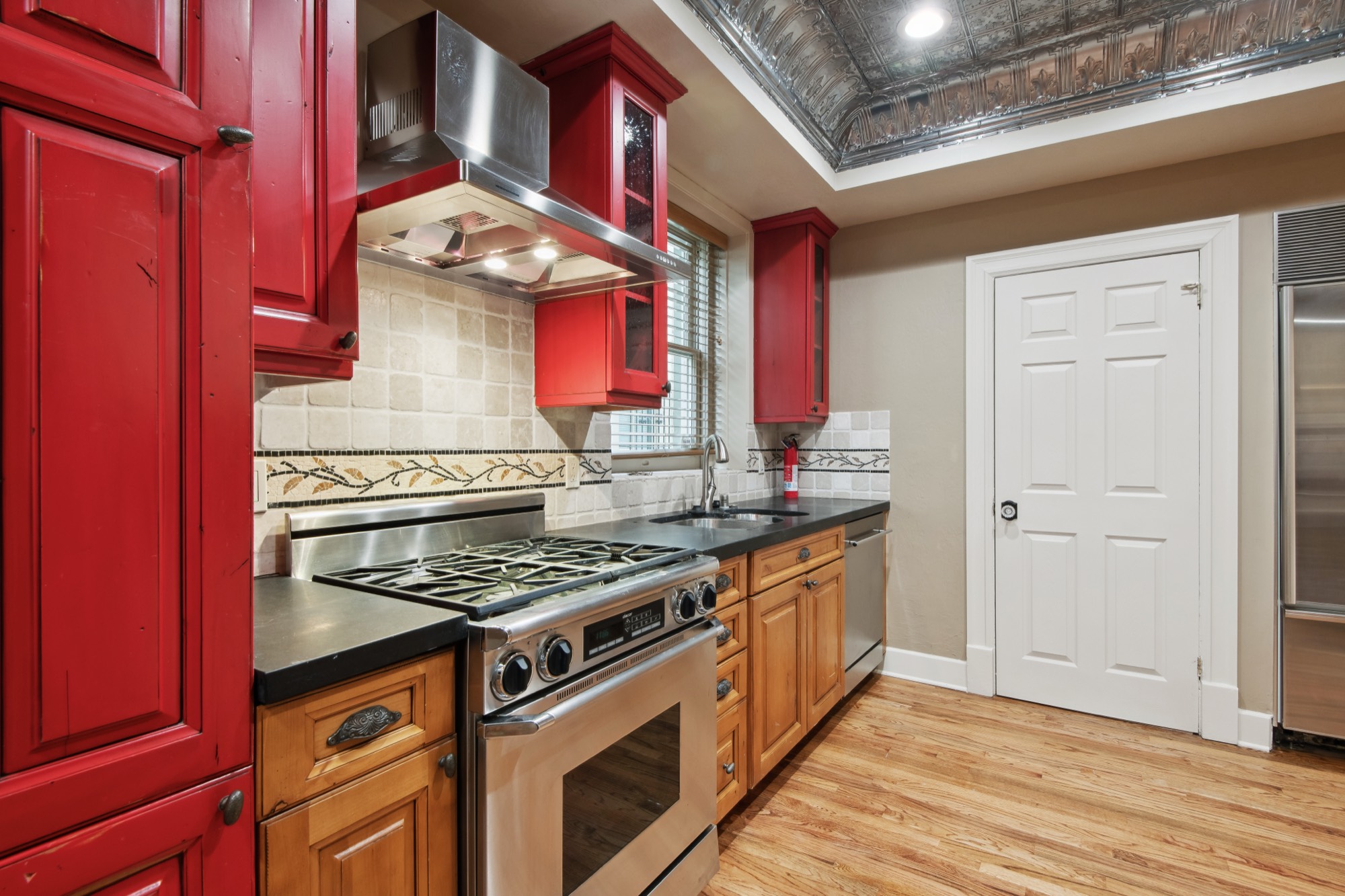 The Kitchen: 1940 E 18th Ave