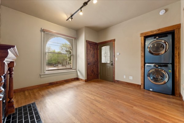 2700 E 12th Ave, Unit 1 photo 6
