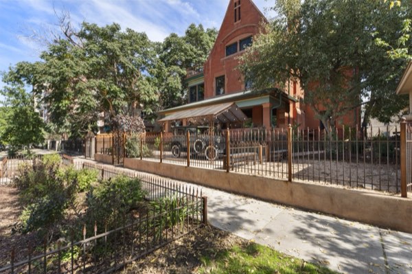 Peabody Whitehead Mansion photo 24