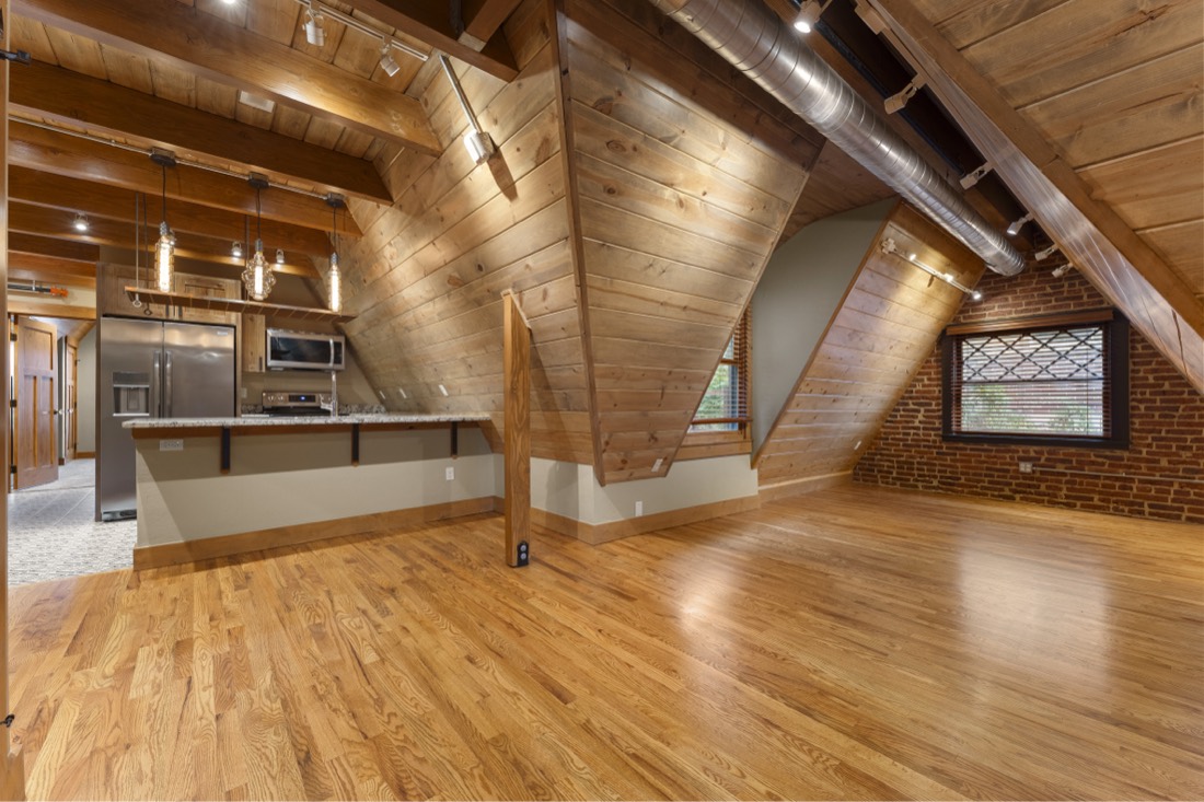 1128 Grant St, Unit 300